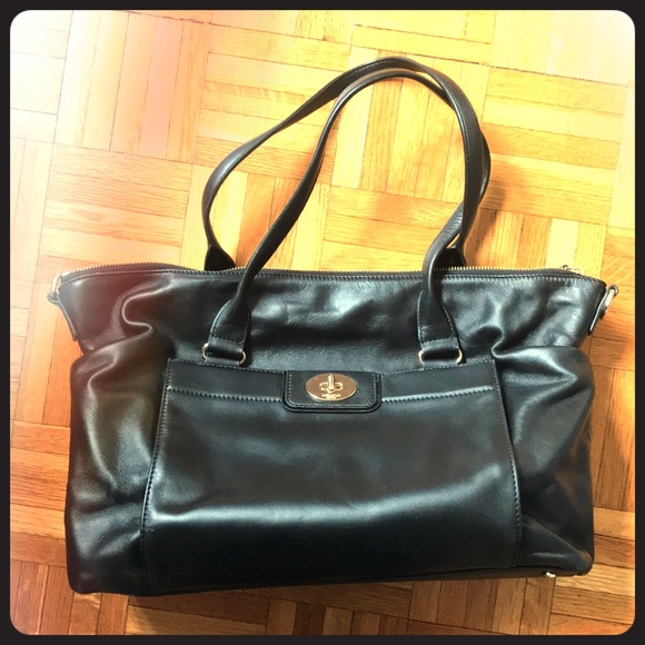 kate spade Handbags - Kate Spade zippered bag